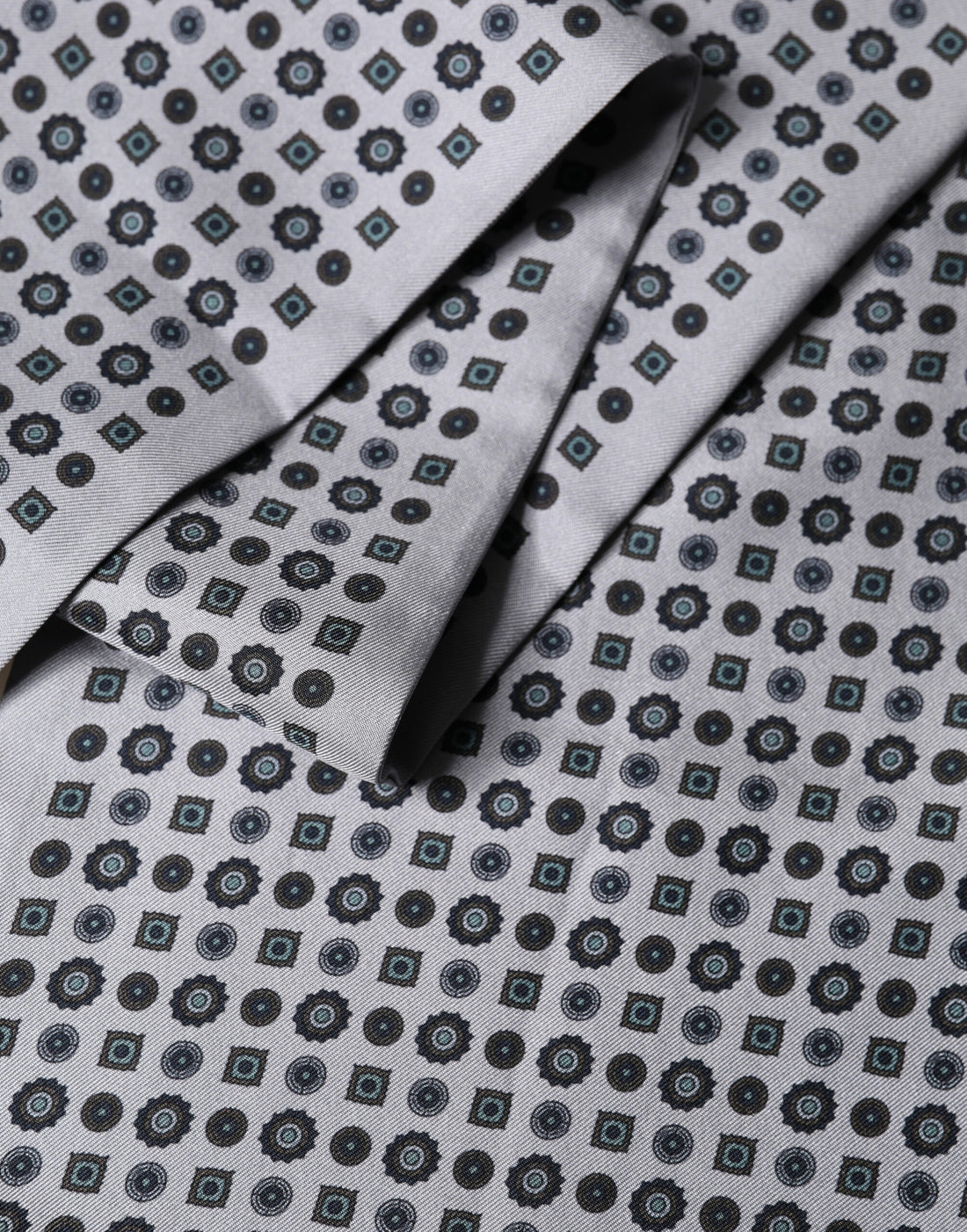 Dolce & Gabbana Grey Silk Geometric Print Pattern Fringe 140cm X 18cm Scarf