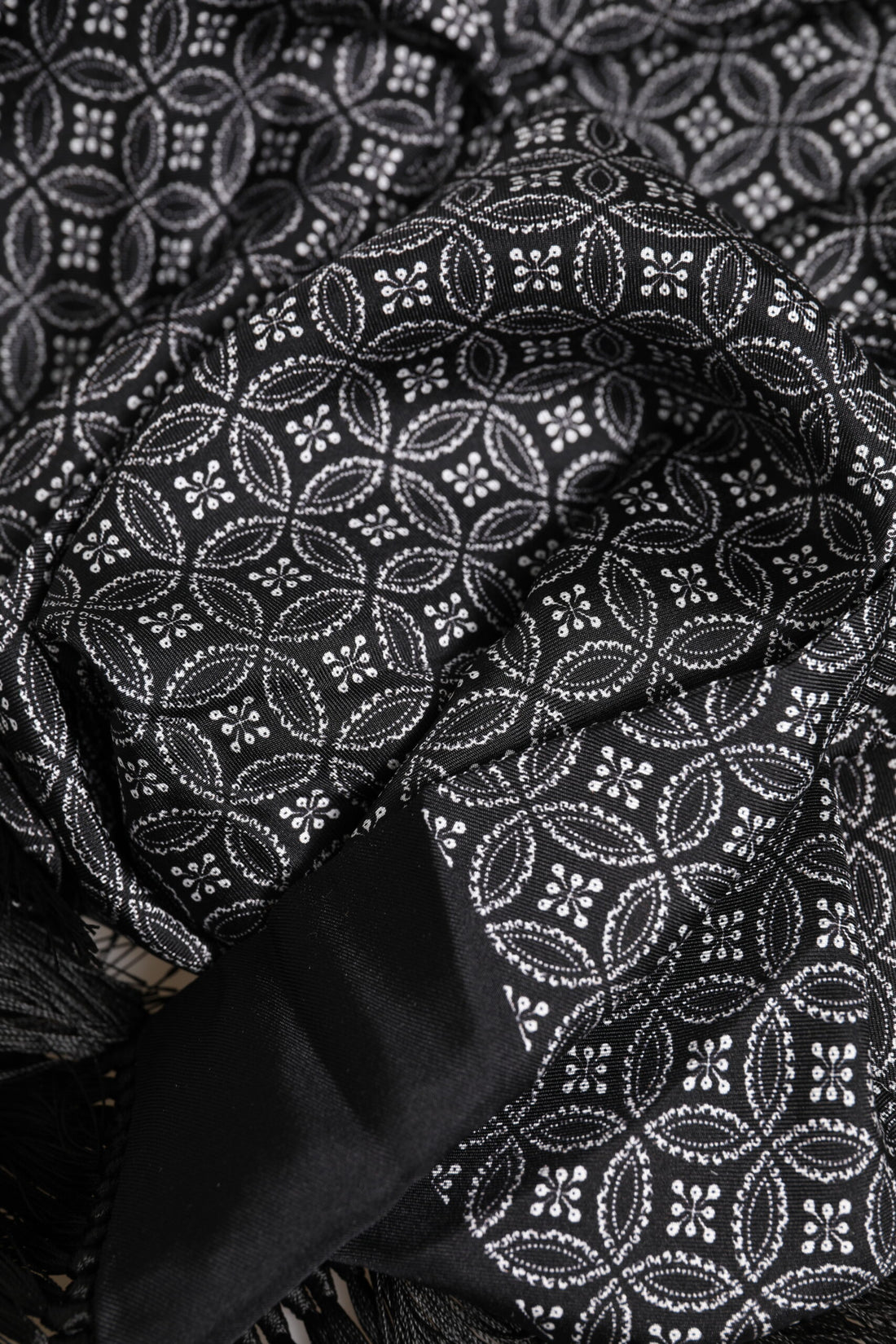 Dolce & Gabbana Black Patterned Fringes Men Foulard Scarf